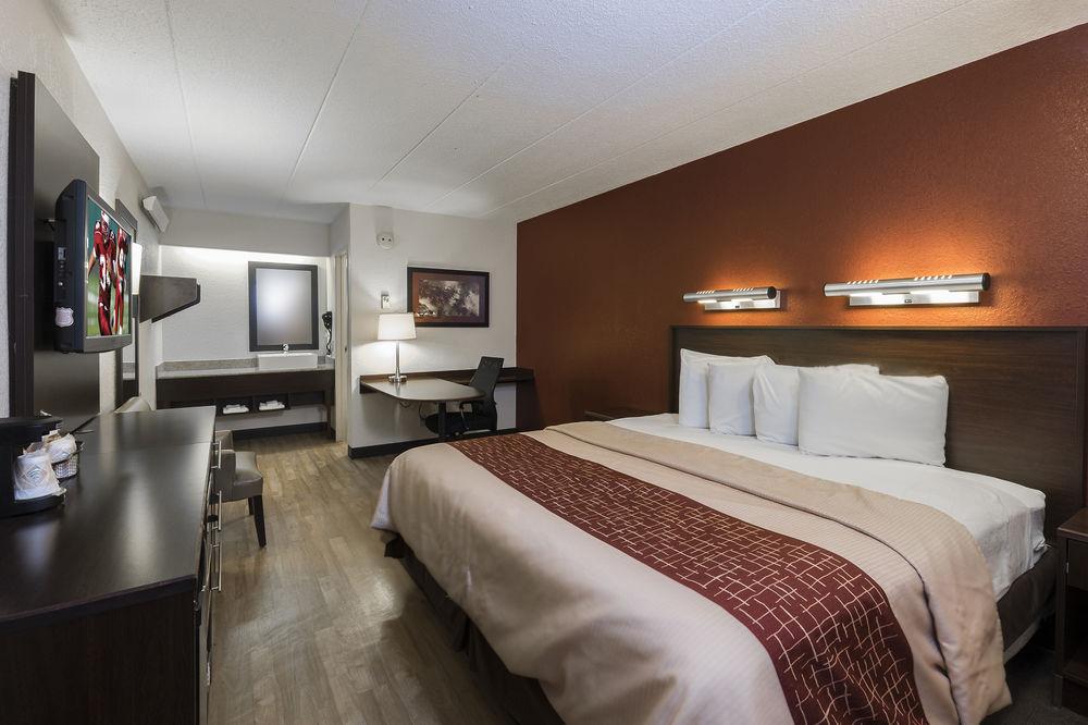 Red Roof Inn Plus+ Wilmington - Newark Christiana Eksteriør billede