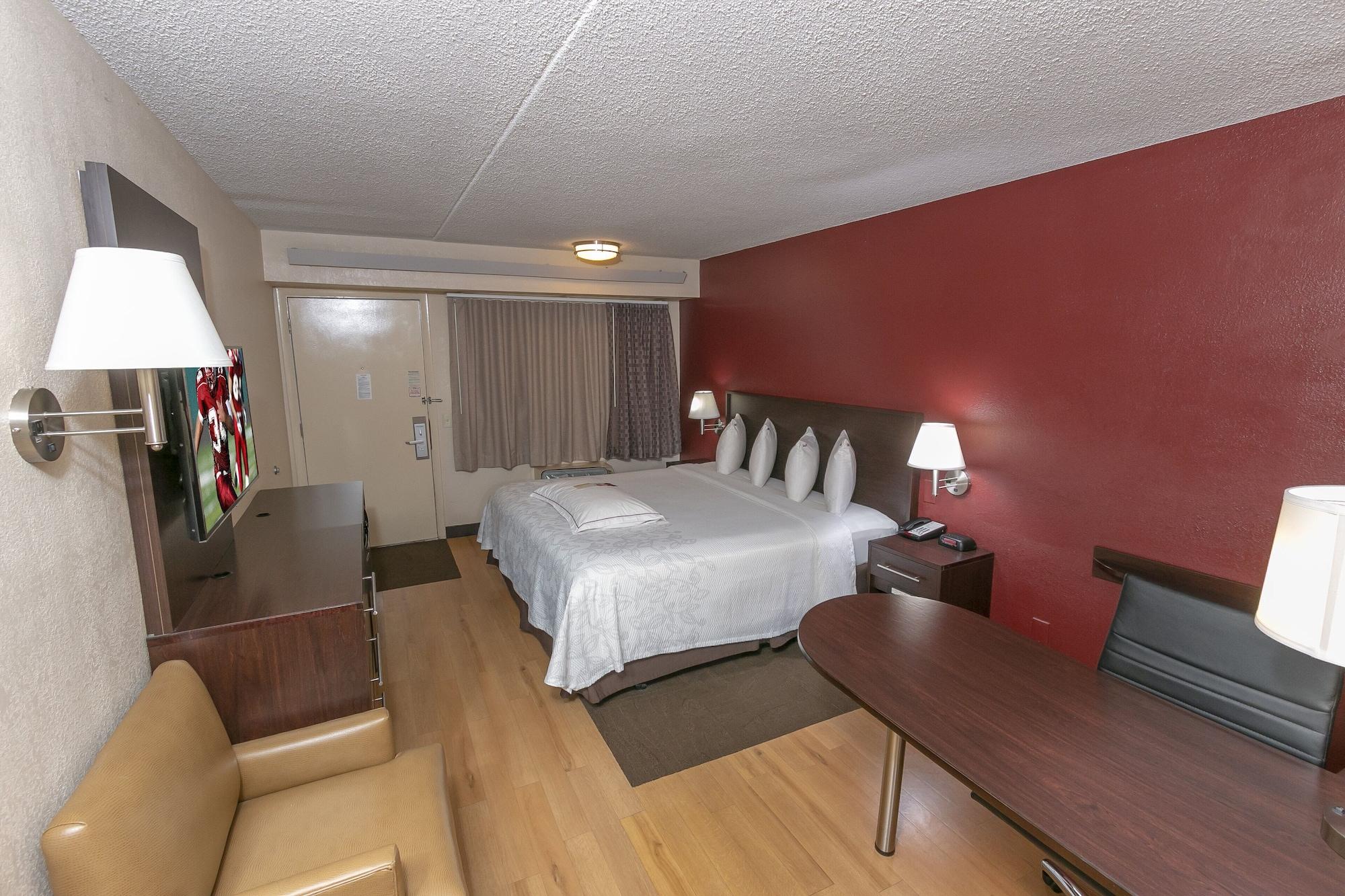 Red Roof Inn Plus+ Wilmington - Newark Christiana Eksteriør billede