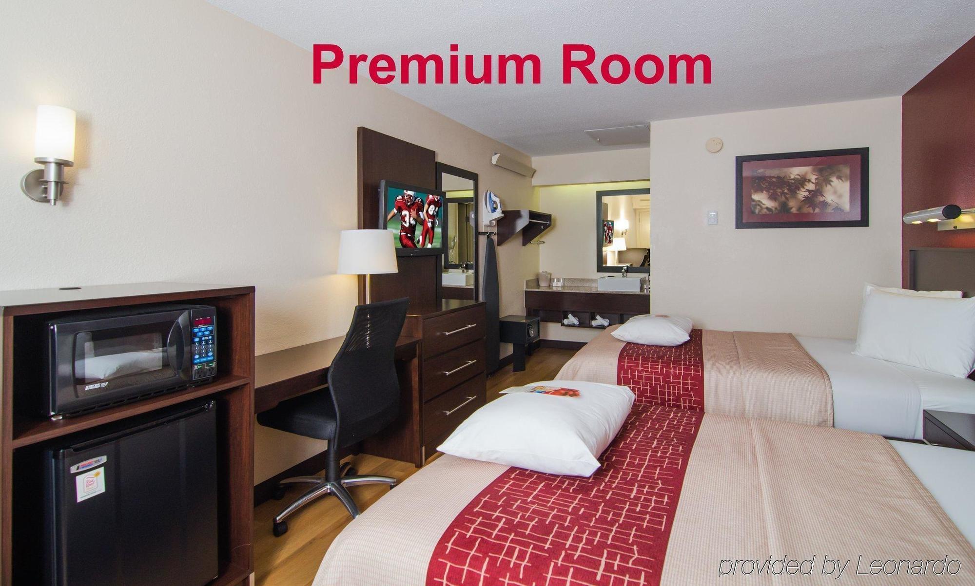 Red Roof Inn Plus+ Wilmington - Newark Christiana Eksteriør billede