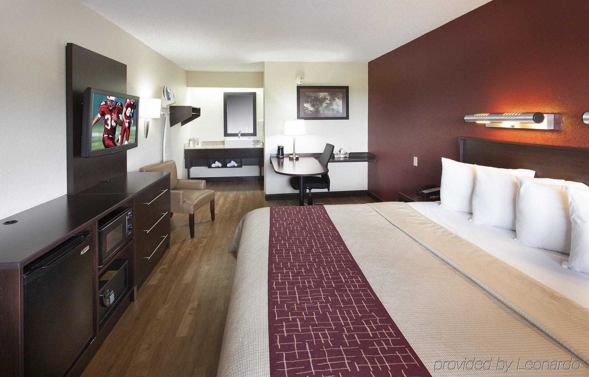 Red Roof Inn Plus+ Wilmington - Newark Christiana Eksteriør billede