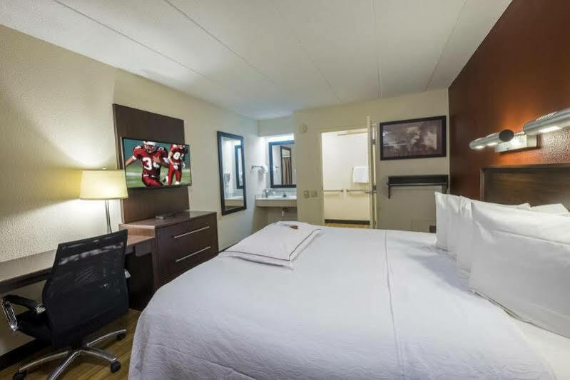 Red Roof Inn Plus+ Wilmington - Newark Christiana Eksteriør billede