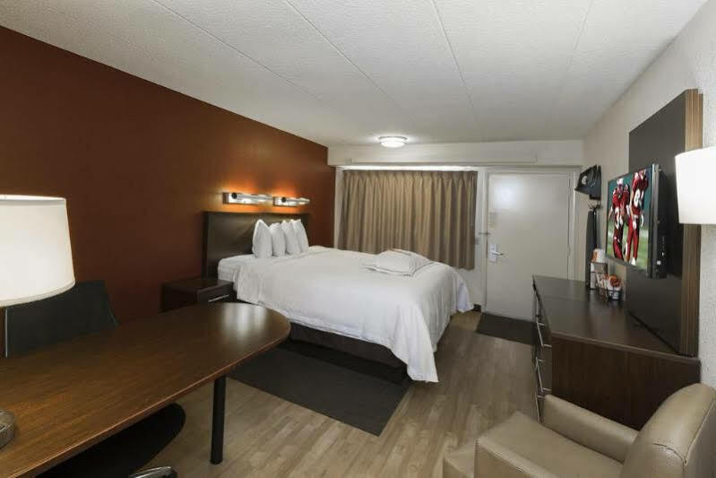 Red Roof Inn Plus+ Wilmington - Newark Christiana Eksteriør billede